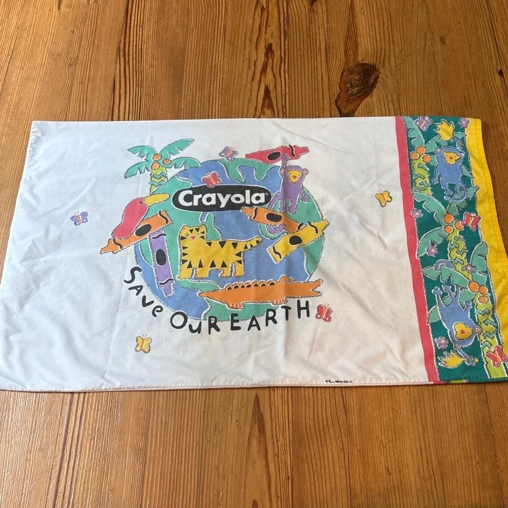 Crayola Pillowcase Set Kids White Vintage Save Our Earth Graphic SIZE Queen